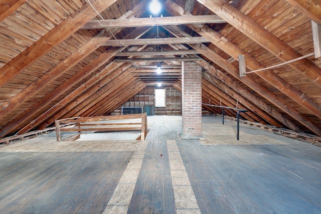 226 Notre Dame St, Westfield, MA 01085