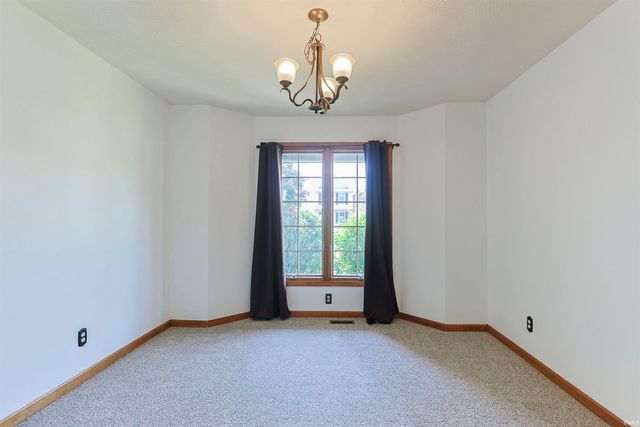 50820 Stonebridge Drive, Granger, IN 46530