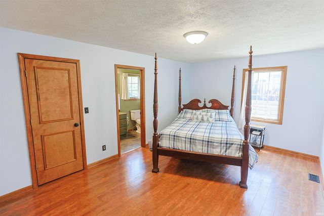 50820 Stonebridge Drive, Granger, IN 46530