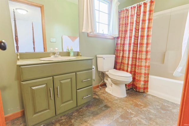 50820 Stonebridge Drive, Granger, IN 46530