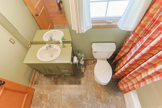 50820 Stonebridge Drive, Granger, IN 46530