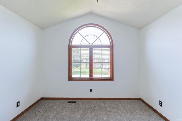 50820 Stonebridge Drive, Granger, IN 46530