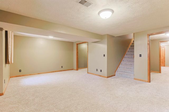 50820 Stonebridge Drive, Granger, IN 46530