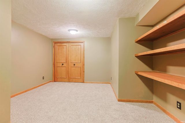 50820 Stonebridge Drive, Granger, IN 46530