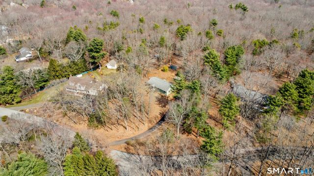 136 Minnechaug Drive, Glastonbury, CT 06033