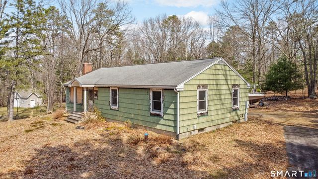 136 Minnechaug Drive, Glastonbury, CT 06033