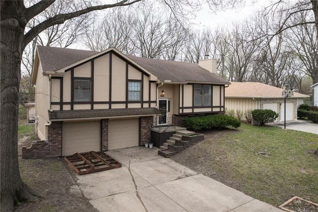 17317 E 50th Terrace Court S, Independence, MO 64055