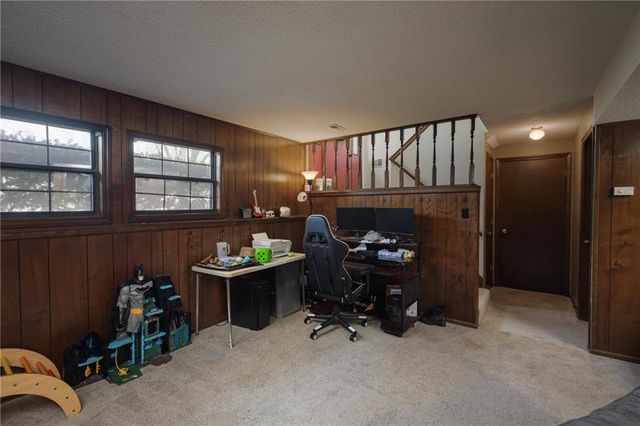 17317 E 50th Terrace Court S, Independence, MO 64055