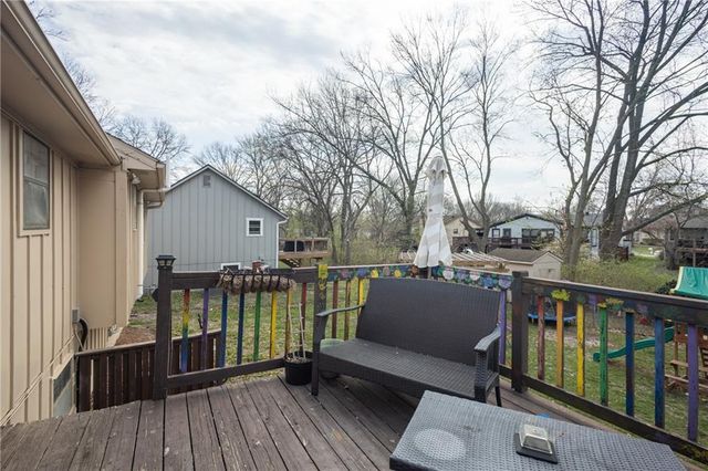 17317 E 50th Terrace Court S, Independence, MO 64055
