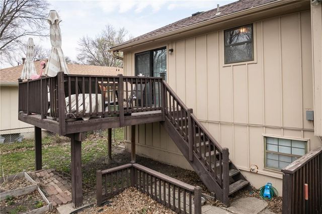 17317 E 50th Terrace Court S, Independence, MO 64055
