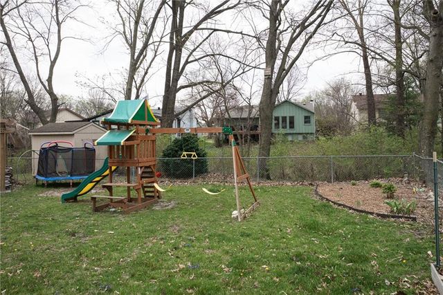17317 E 50th Terrace Court S, Independence, MO 64055