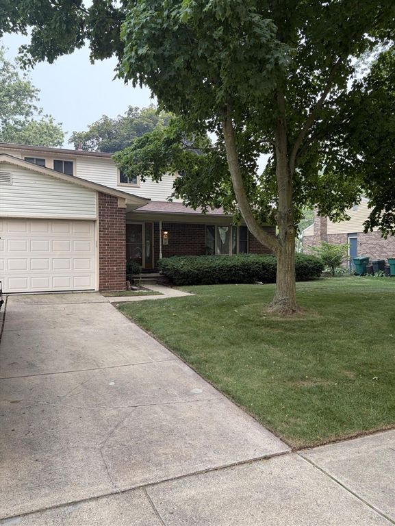 359 Old Creek Drive, Saline, MI 48176