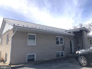 160 CARBAUGH DR, Chambersburg, PA 17202