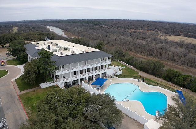 2013 Skylane Drive Dr., Granbury, TX 76049
