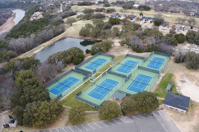 2013 Skylane Drive Dr., Granbury, TX 76049