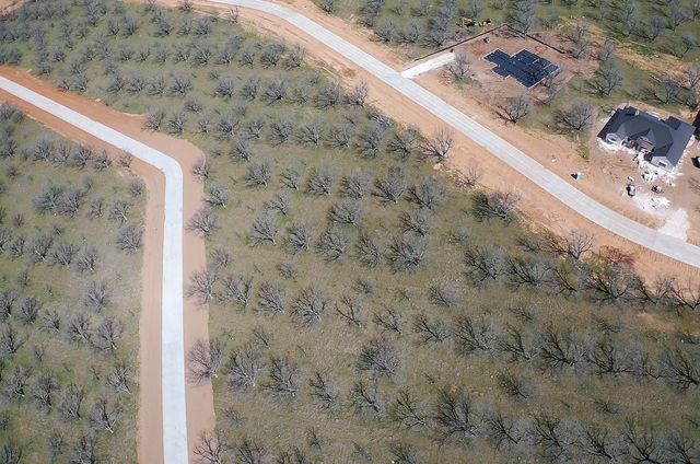 2013 Skylane Drive Dr., Granbury, TX 76049