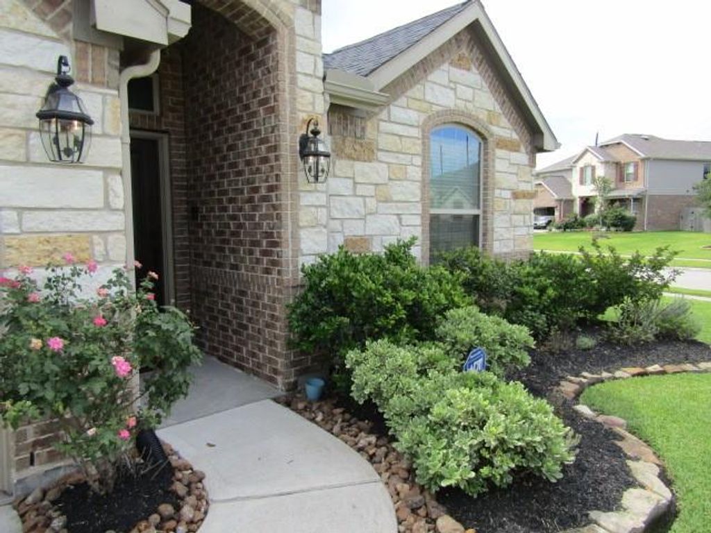 3902 Quiet Pines Court, Spring, TX 77386