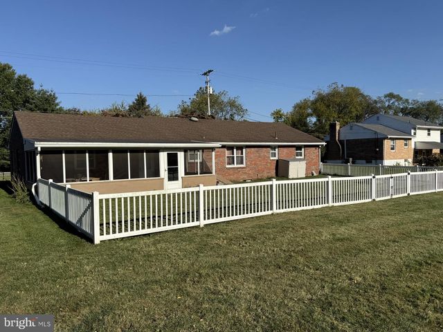 3908 READING CREST AVE, Reading, PA 19605