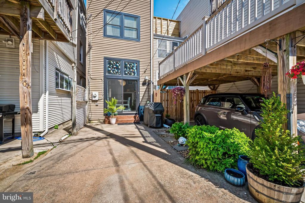 Image 14 of property listing at 1240 RIVERSIDE AVE, Baltimore, MD 21230