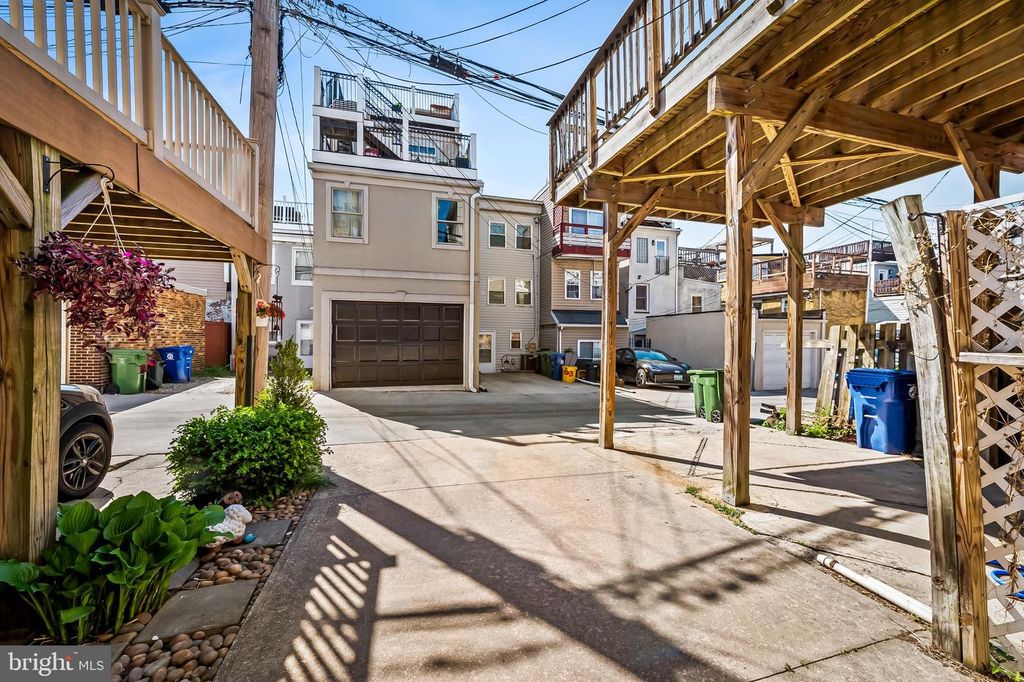 Image 15 of property listing at 1240 RIVERSIDE AVE, Baltimore, MD 21230