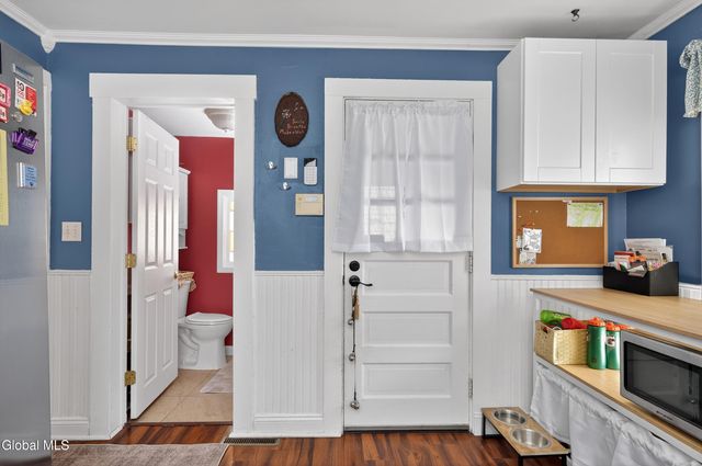 221 1st Street, Scotia, NY 12302