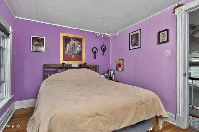 221 1st Street, Scotia, NY 12302