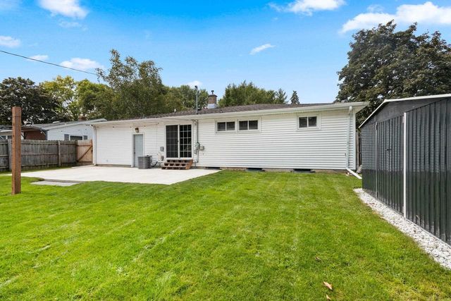 825 TOMMARK STREET, Green Bay, WI 54304