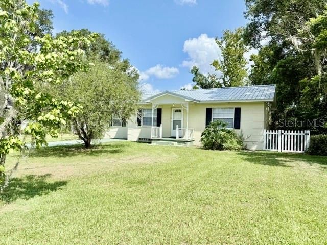 733 W PENNSYLVANIA AVENUE, Deland, FL 32720
