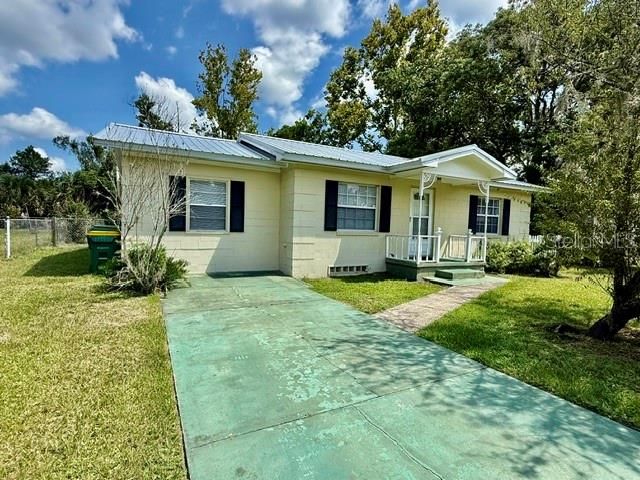 733 W PENNSYLVANIA AVENUE, Deland, FL 32720