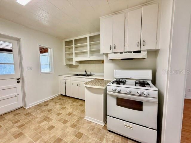 733 W PENNSYLVANIA AVENUE, Deland, FL 32720