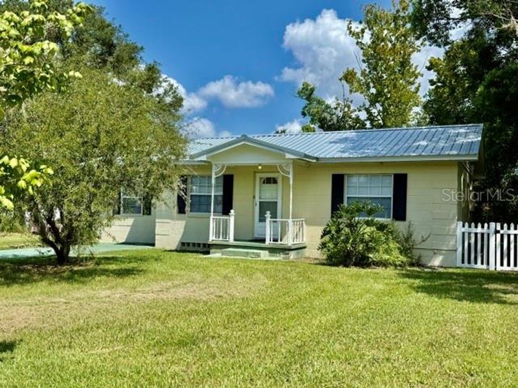 733 W PENNSYLVANIA AVENUE, Deland, FL 32720