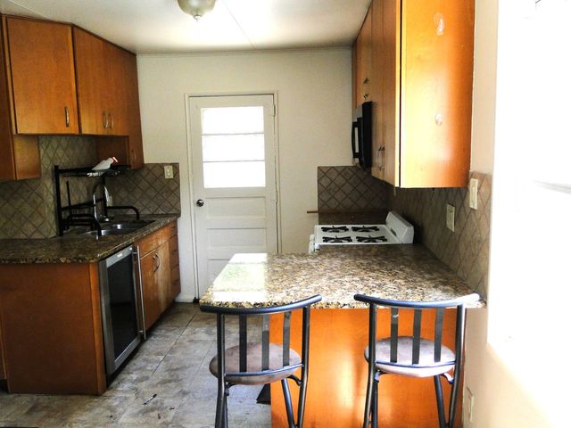 200 Romayne Avenue, Joliet, IL 60436