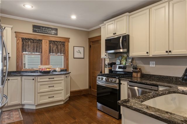 109 Hendy Avenue, Elmira, NY 14905