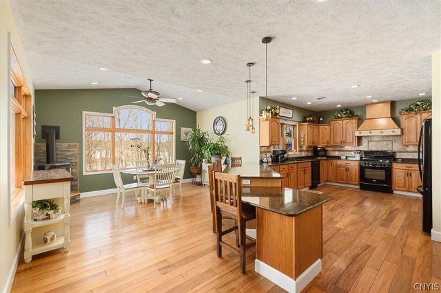 29 Meadowbrook Lane, Hastings, NY 13036