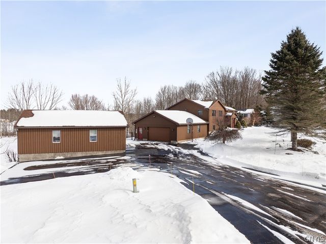 29 Meadowbrook Lane, Hastings, NY 13036