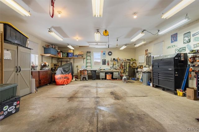 29 Meadowbrook Lane, Hastings, NY 13036