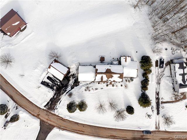 29 Meadowbrook Lane, Hastings, NY 13036