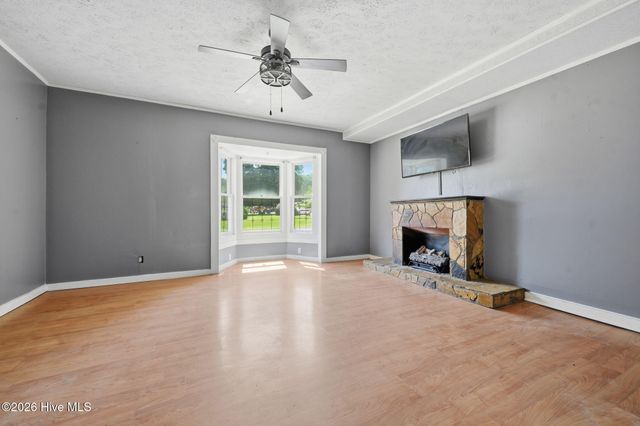 992 Valley River Avenue, Murphy, NC 28906