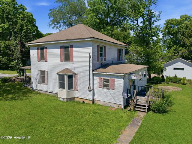 992 Valley River Avenue, Murphy, NC 28906