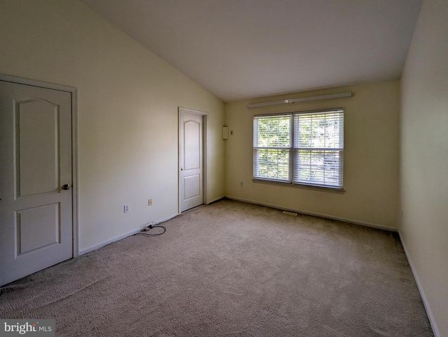 7102 UNION CT, North Wales, PA 19454