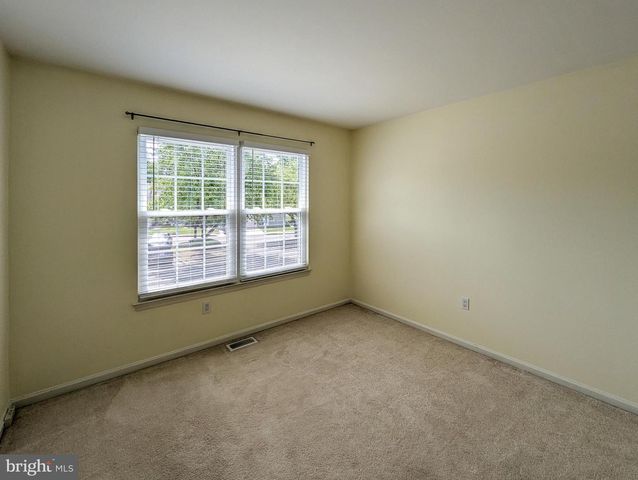 7102 UNION CT, North Wales, PA 19454