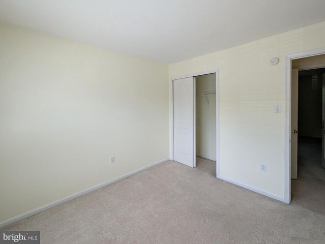 7102 UNION CT, North Wales, PA 19454