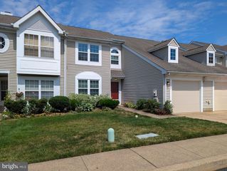 7102 UNION CT, North Wales, PA 19454