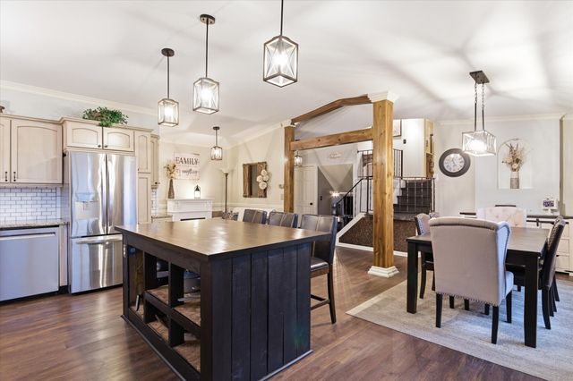 6622 Carriage Hills Drive, Canton, MI 48187