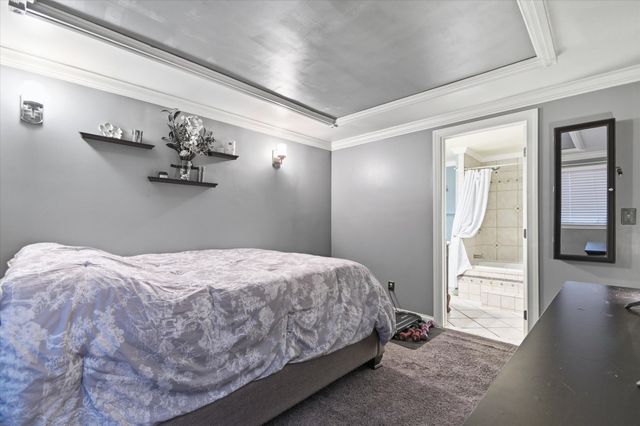 6622 Carriage Hills Drive, Canton, MI 48187