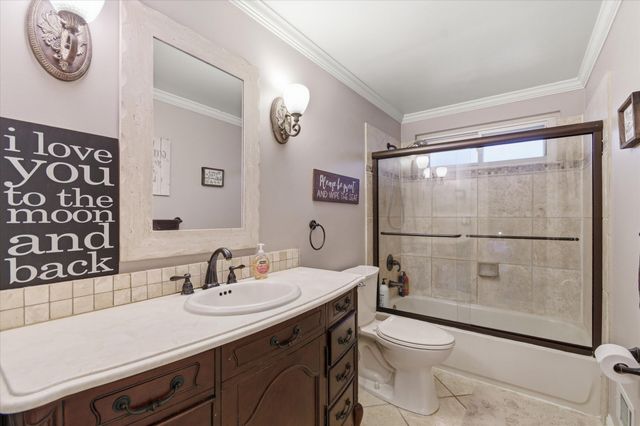 6622 Carriage Hills Drive, Canton, MI 48187