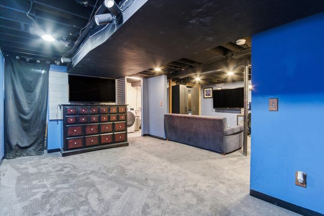 6622 Carriage Hills Drive, Canton, MI 48187