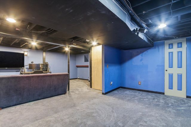 6622 Carriage Hills Drive, Canton, MI 48187