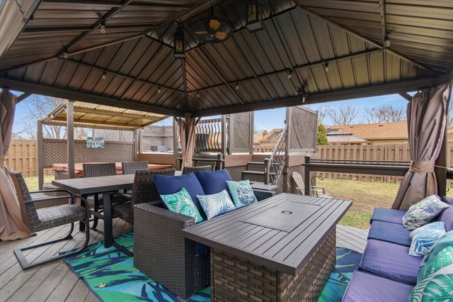 6622 Carriage Hills Drive, Canton, MI 48187