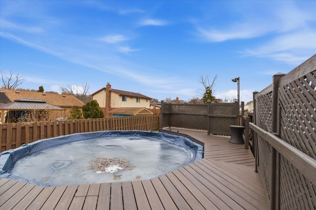 6622 Carriage Hills Drive, Canton, MI 48187